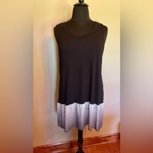 Lori Goldstein long tunic top with sheer ruffle trim 3X great layering piece.